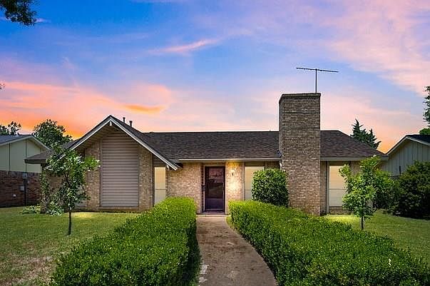 1st image of 1313 Beechwood Dr