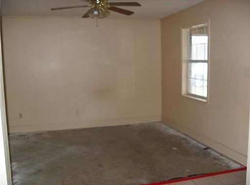 2nd image of 7 Leggett Cir