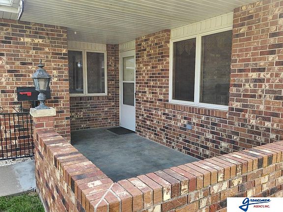 5th image of 1669 Thorne St