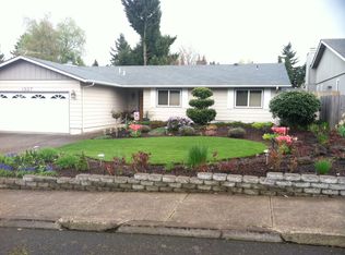 1927 Beaver Loop NW, Salem, OR 97304