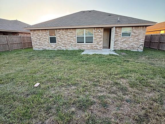 2nd image of 3797 Ridge Trl