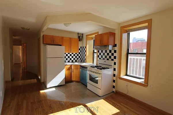 Rented by Town Residential | media 13