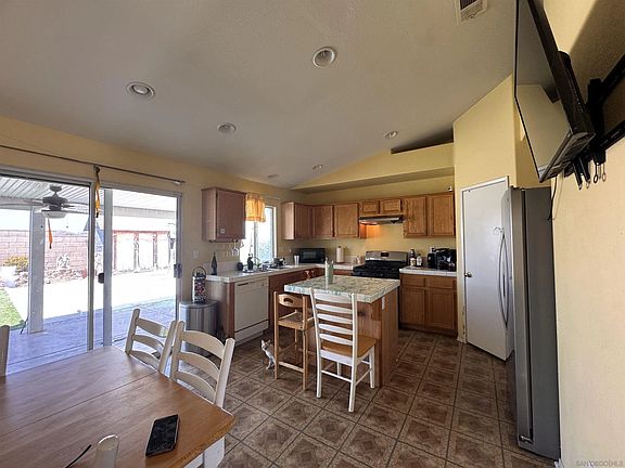 4th image of 36877 Blanc Ct