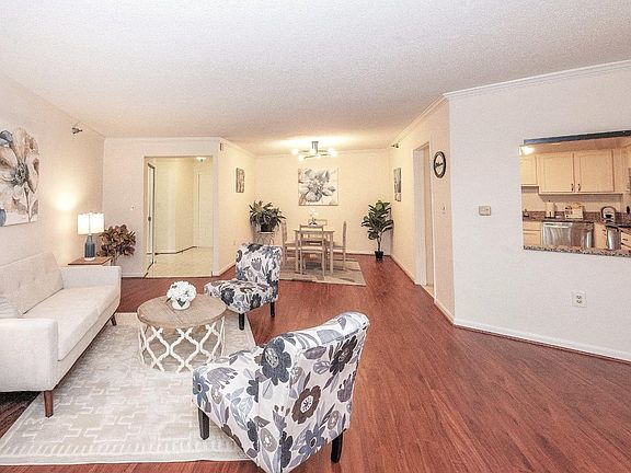 4th image of 14805 Pennfield Cir APT 206
