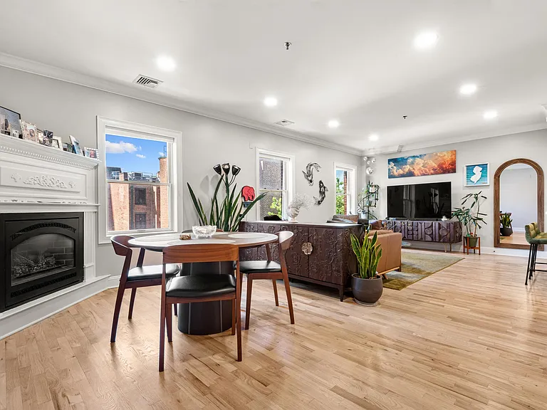 63 Sussex St #8 — Photo 1