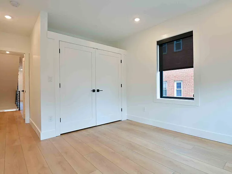2641 4th St NE #2 — Photo 20
