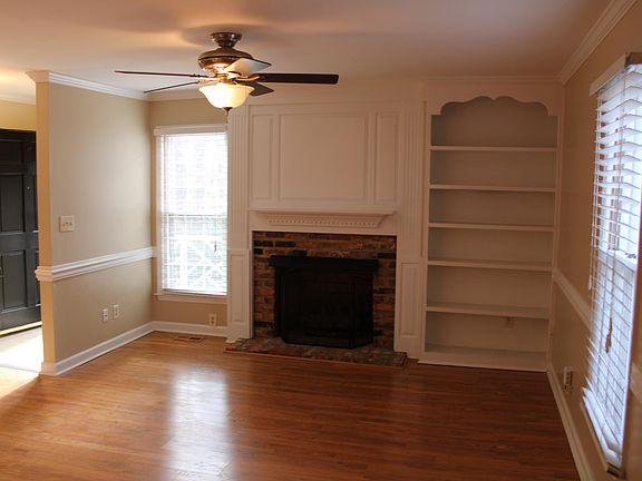 4th image of 6701 Queen Annes Dr