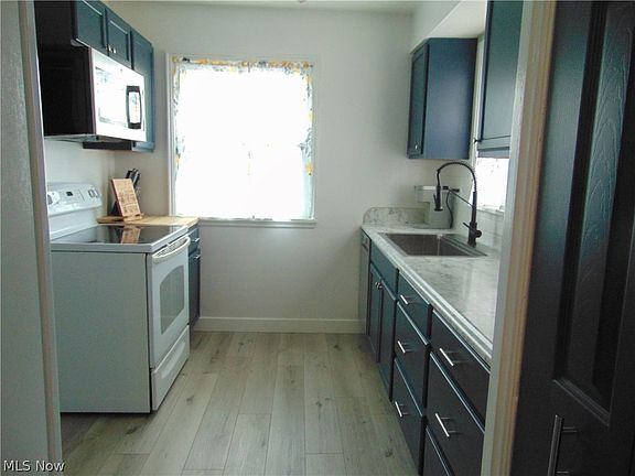 5th image of 6688 Beresford Ave