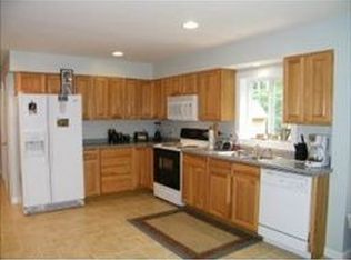 68 Bee Hole Rd, Loudon, NH 03307