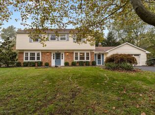 22 Collingwood Rd, Marlboro, NJ 07746