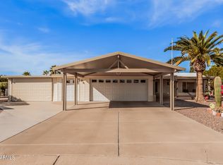 25640 S Idaho Ct, Sun Lakes, AZ 85248