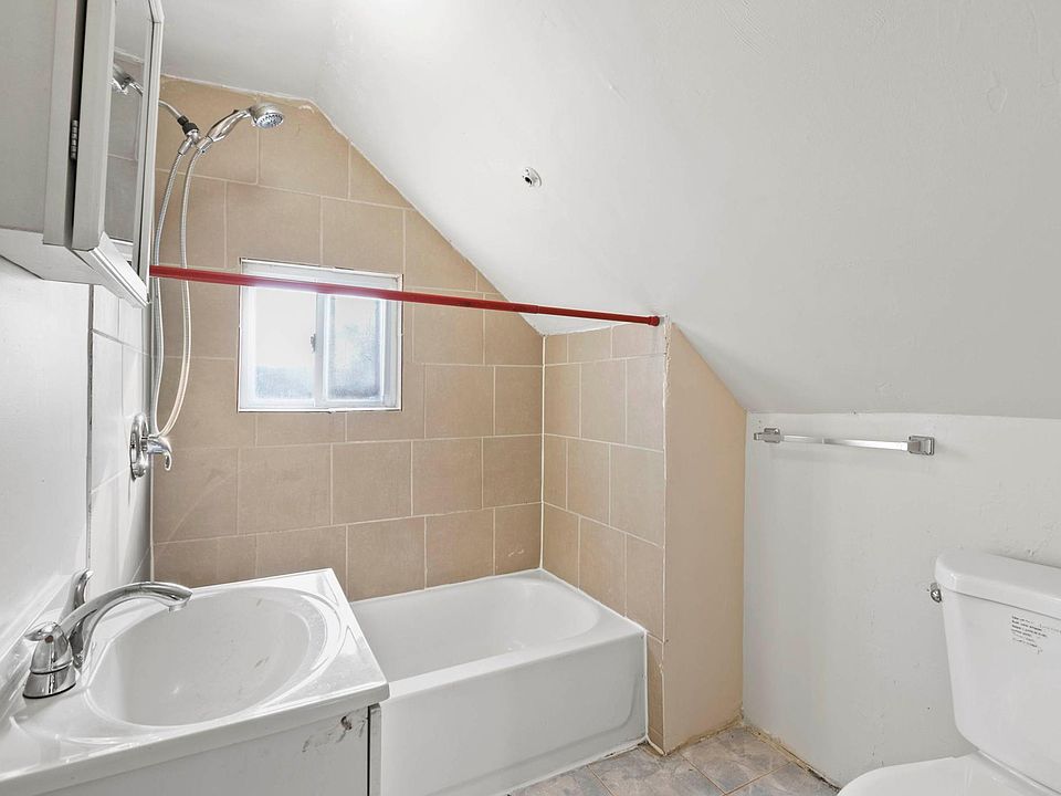 1st image of 1533 Jackson St APT 3