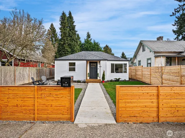 7106 32nd Avenue SW, Seattle, WA 98126