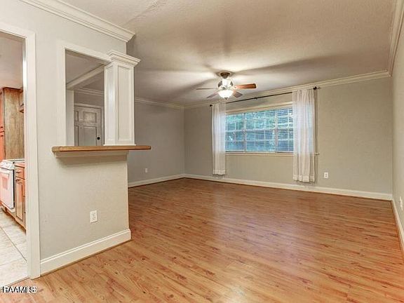 5th image of 3121 Johnston St APT 233