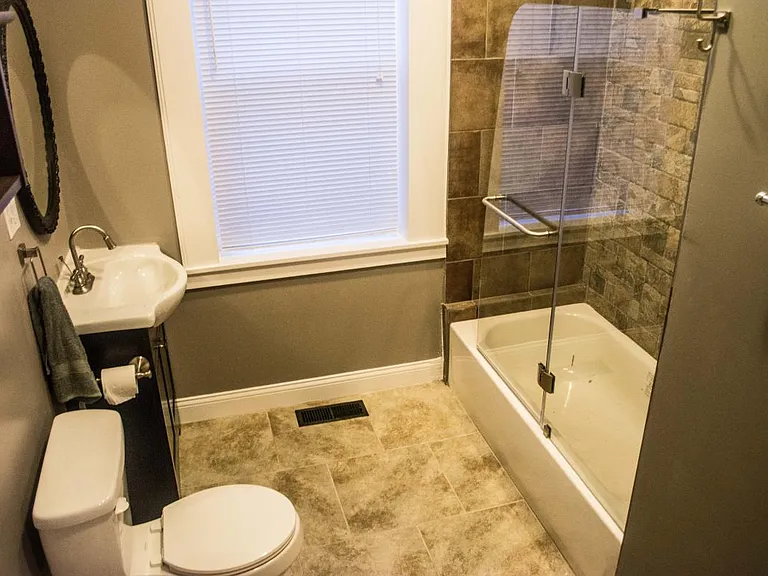 Downstairs Bath/Laundry