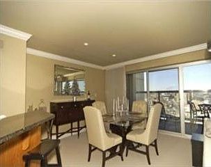 4th image of 121 W 48th St APT 1202