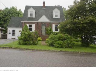22 Colonial Rd, Westbrook, ME 04092