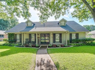 1618 Little Creek Dr, Waxahachie, TX 75165