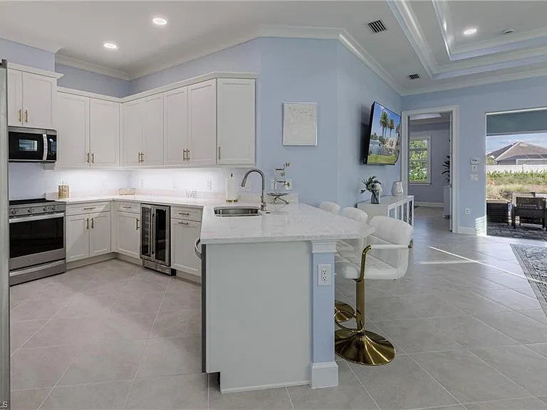 8912 Calypso Ct — Photo 9