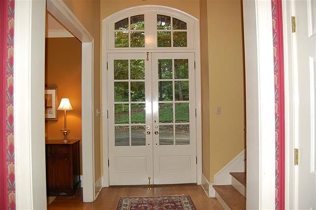 1st image of 932 Rocky Oaks Trl