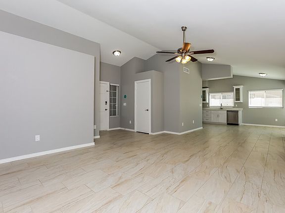 3rd image of 4401 E Scott Ave