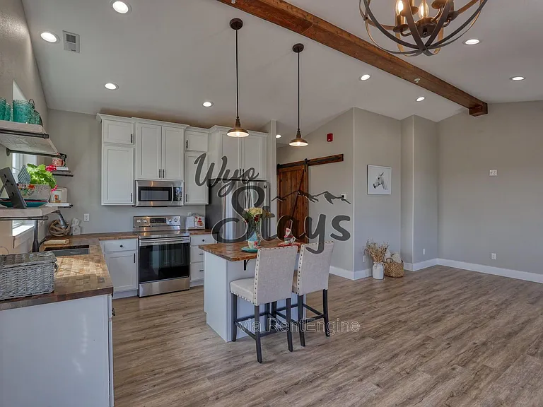 847 Lincoln Dr #201 — Photo 6