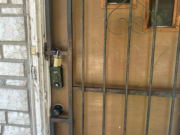 6041 Harney Ave — Photo 26