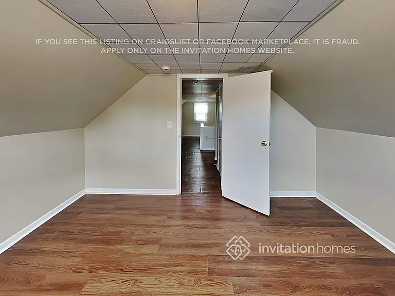 485 N Beverly Ave — Photo 16