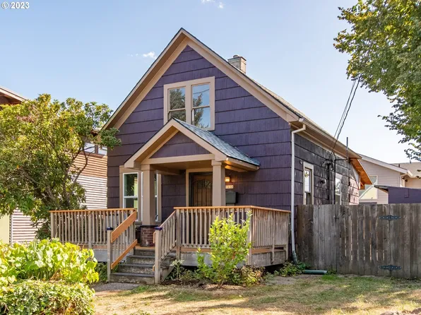 7656 SE Clay St, Portland, OR 97215