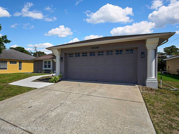 3rd image of 15489 Sonora Dr