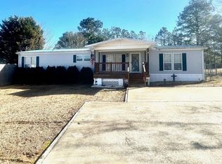 69 Reaves Rd, Anniston, AL 36201