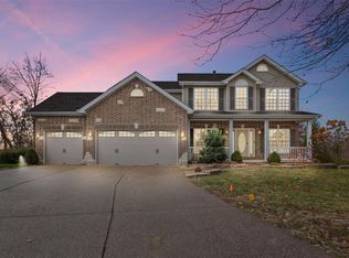 56 Savannah Hill Dr, Saint Peters, MO 63376