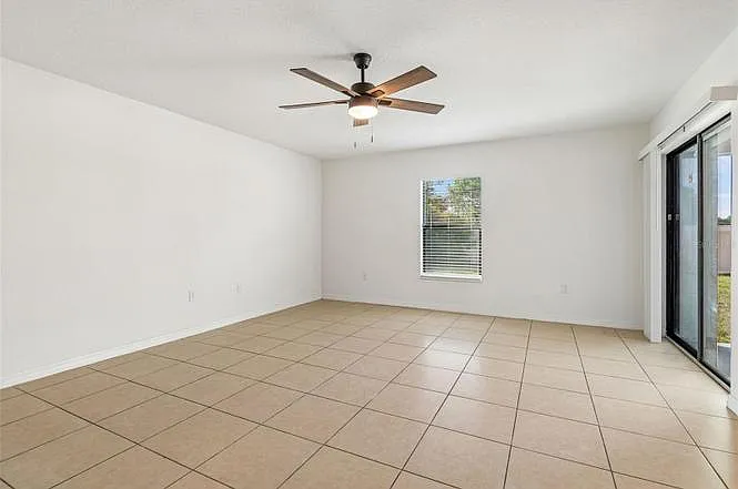 1009 Culbreath Green Ct — Photo 19