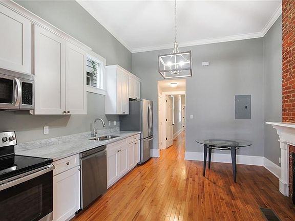 5th image of 2036-2036 3rd St