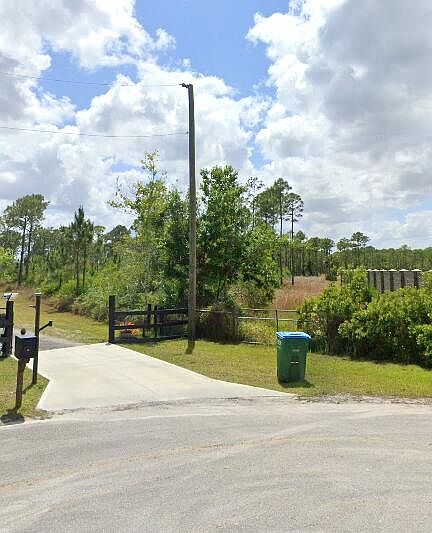 2nd image of 7196 Orchid Tree Dr