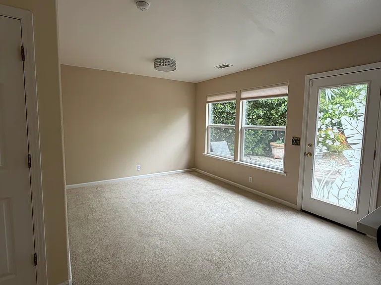 5519 Marden St — Photo 19