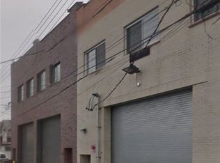 2825 119th St, Flushing, NY 11354