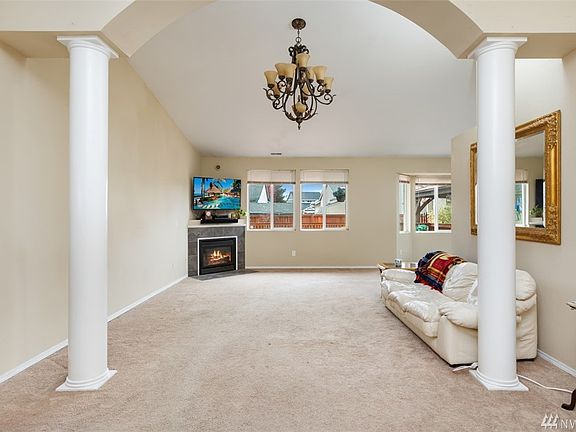 5th image of 21816 43rd Avenue Ct E