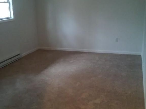 3rd image of 2903 Fairhaven Dr