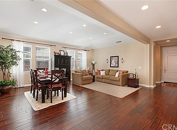 5th image of 40270 Emery Dr