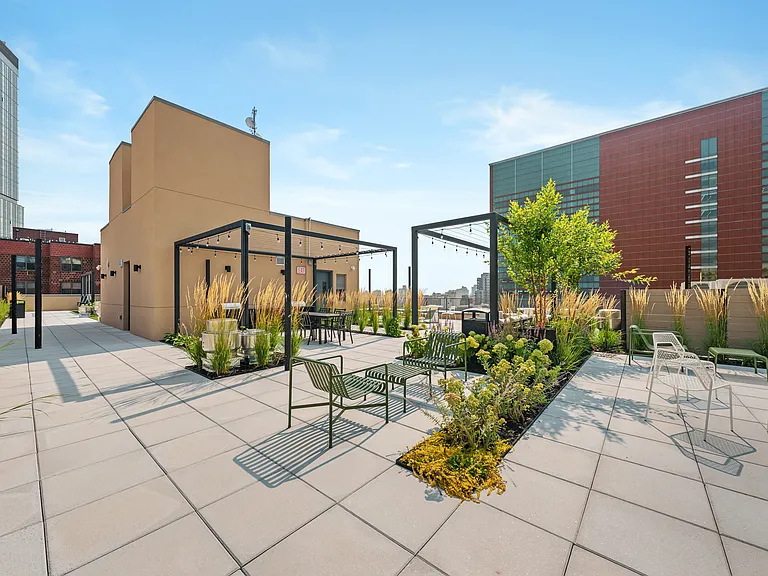 151 S Elliott Pl #8I — Photo 49