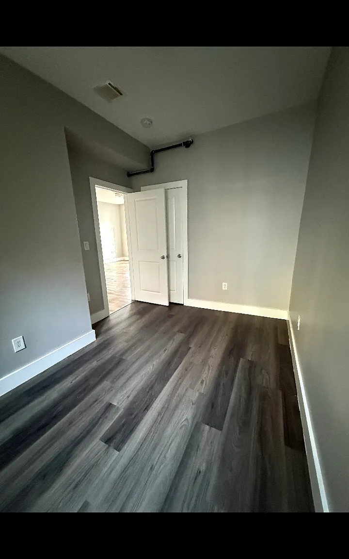 2 bed, $1,900 — Photo 4