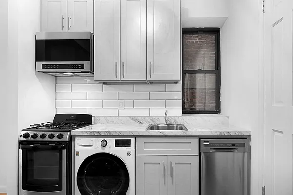 Rented by Corcoran | media 1