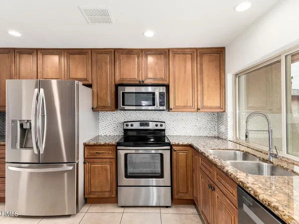 1066 LEISURE WORLD --, Mesa, AZ 85206