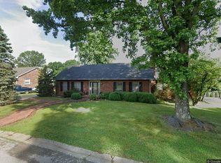 170 Bourbon Hills Dr, Paris, KY 40361