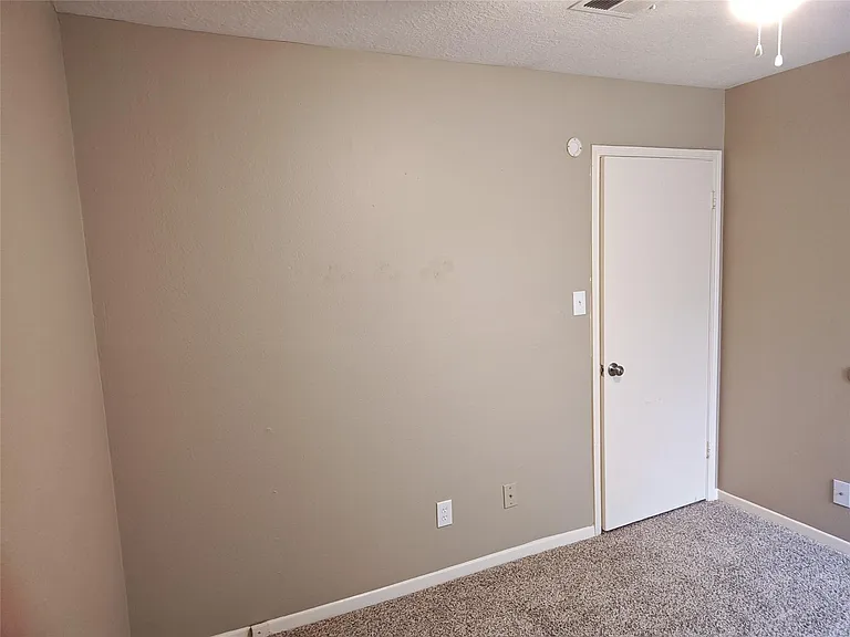 11514 Meadow Ln #D — Photo 7