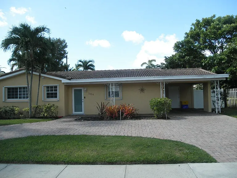 1154 W Camino Real — Photo 4