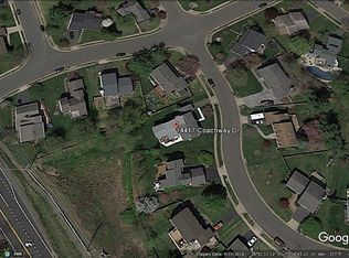 14417 Coachway Dr, Centreville, VA 20120