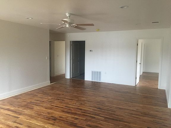 3rd image of 1006 Corral Dr