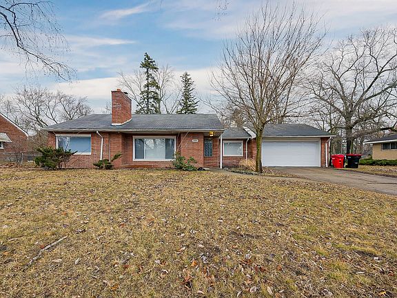 2nd image of 20880 Avon Ln